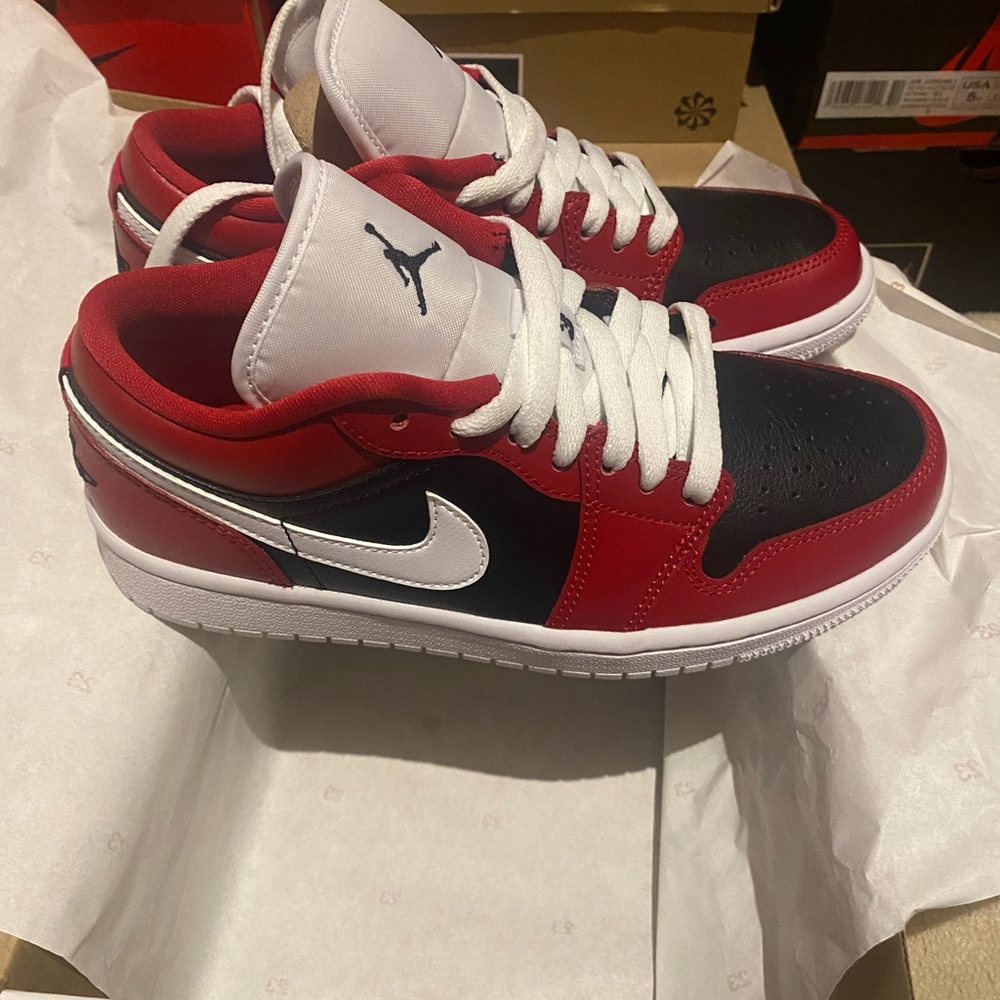 Air Jordan 1 low